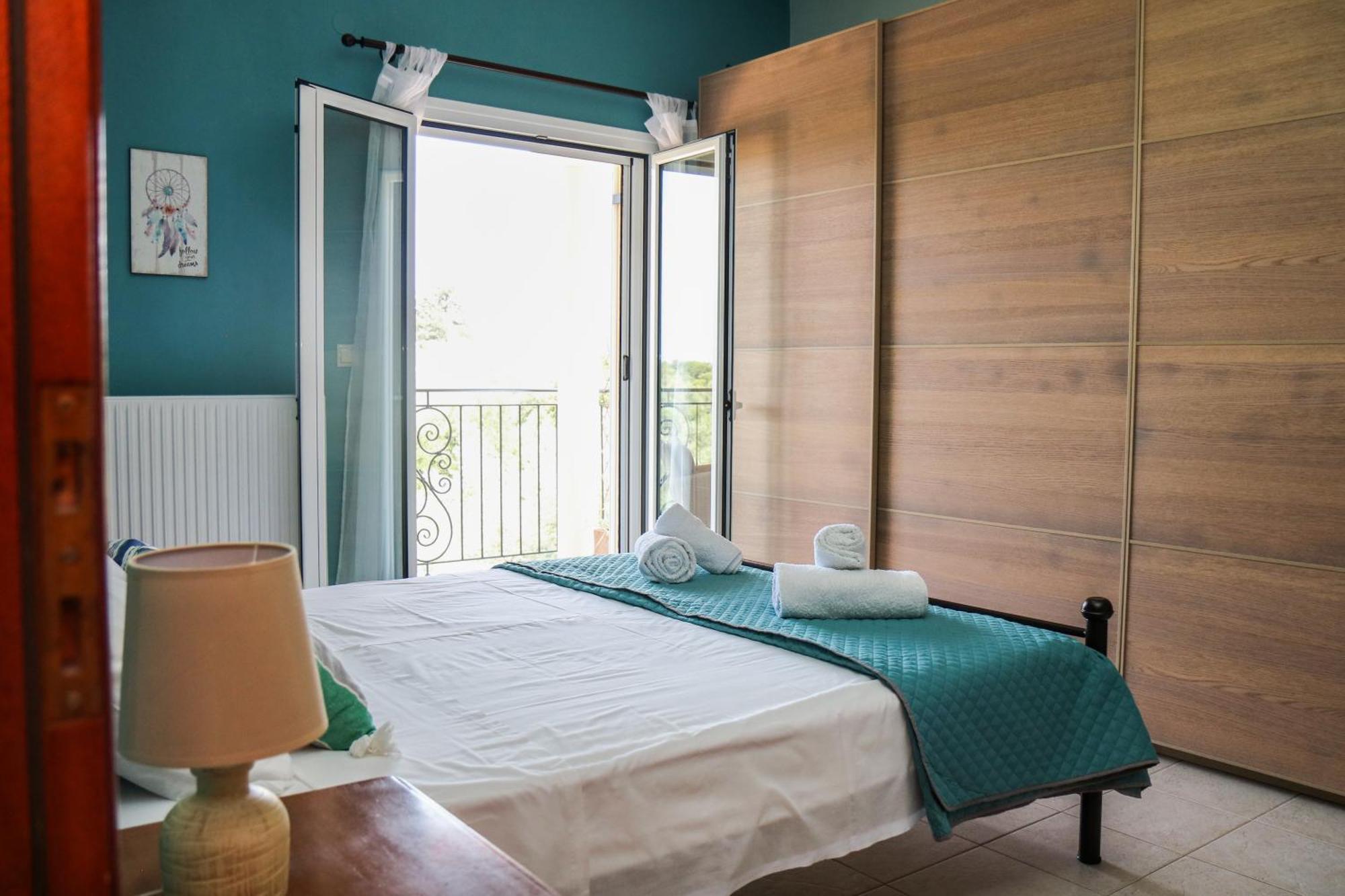 Villa Sunrise Apartment Gouvia Bagian luar foto