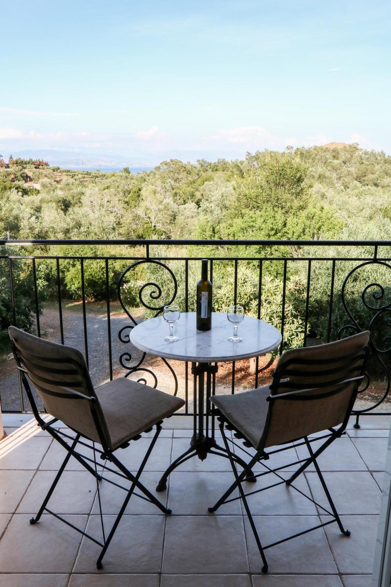 Villa Sunrise Apartment Gouvia Bagian luar foto